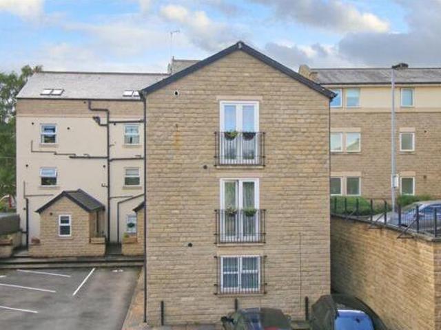 3 Bedroom House For Sale In Leeds, West Yorkshire