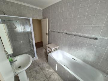 3 Bedroom House For Sale in Leisure Bay