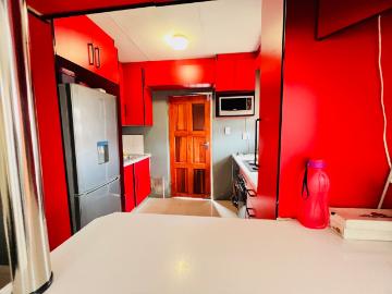 3 Bedroom House For Sale in Lenasia South