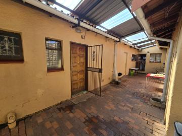 3 Bedroom House For Sale in Lenasia South