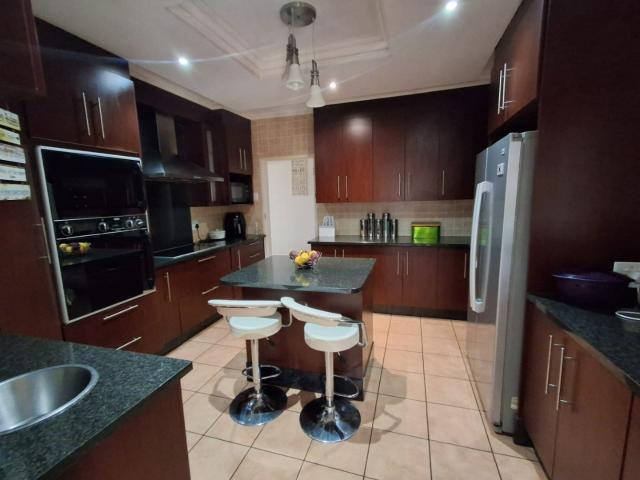 3 Bedroom House For Sale in Leondale
