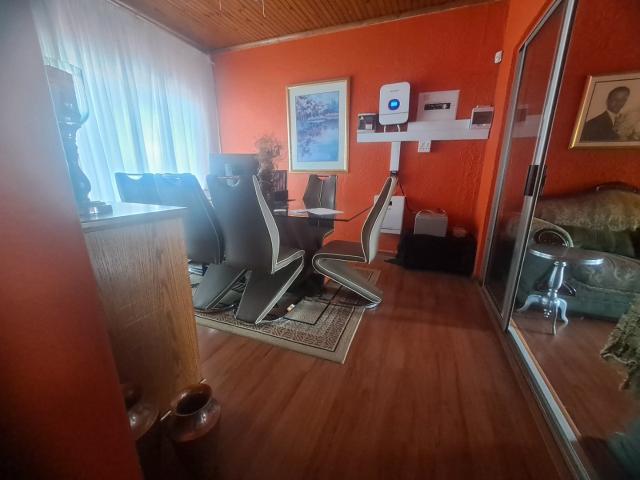 3 Bedroom House For Sale in Leondale