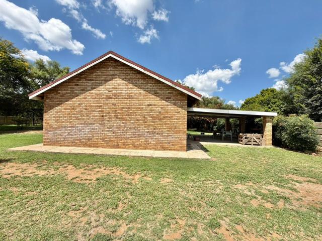 3 Bedroom House For Sale in Lichtenburg