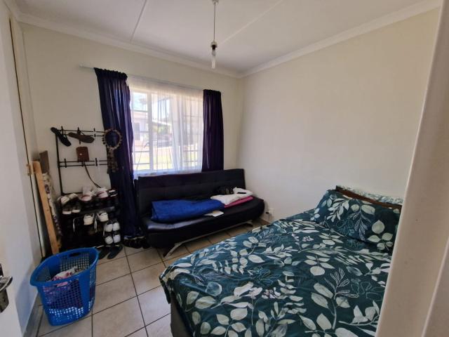 3 Bedroom House For Sale in Lincoln Meade