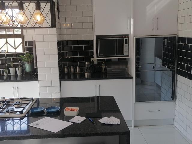 3 Bedroom House For Sale in Linmeyer