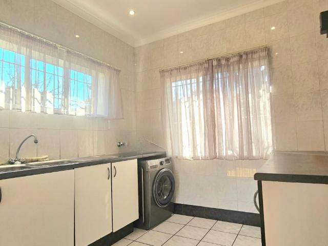 3 Bedroom House For Sale in Linmeyer