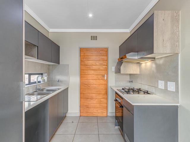 3 Bedroom House For Sale in Lion Pride