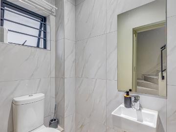 3 Bedroom House For Sale in Lion Pride