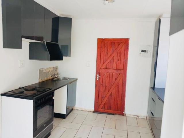 3 Bedroom House For Sale in Lufhereng