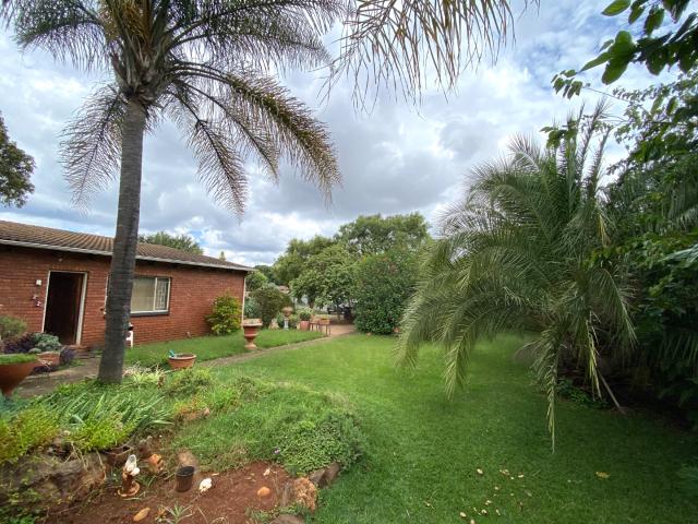3 Bedroom House For Sale in Lyttelton Manor