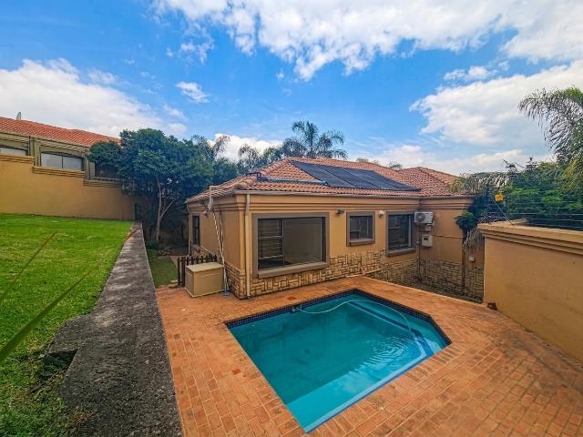3 Bedroom House For Sale in Moreleta Park