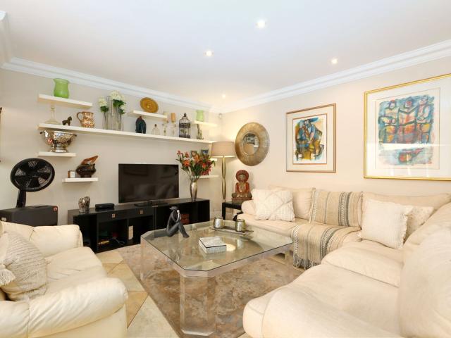 3 Bedroom House For Sale in Morningside