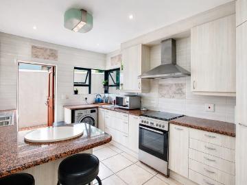 3 Bedroom House For Sale in Morningside