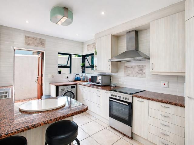 3 Bedroom House For Sale in Morningside