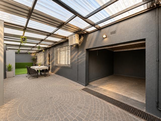 3 Bedroom House For Sale in Mayfair