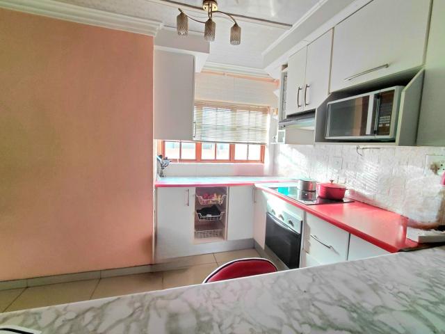 3 Bedroom House For Sale in Mahlako A Phahla Gardens