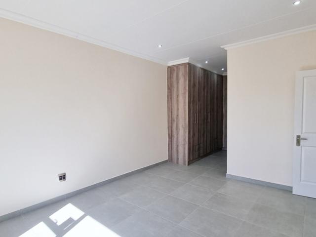 3 Bedroom House For Sale in Mandela View