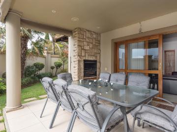 3 Bedroom House For Sale in Marais Steyn Park