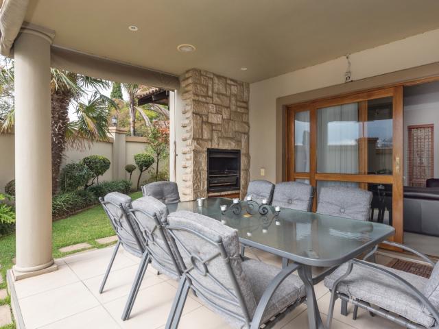 3 Bedroom House For Sale in Marais Steyn Park