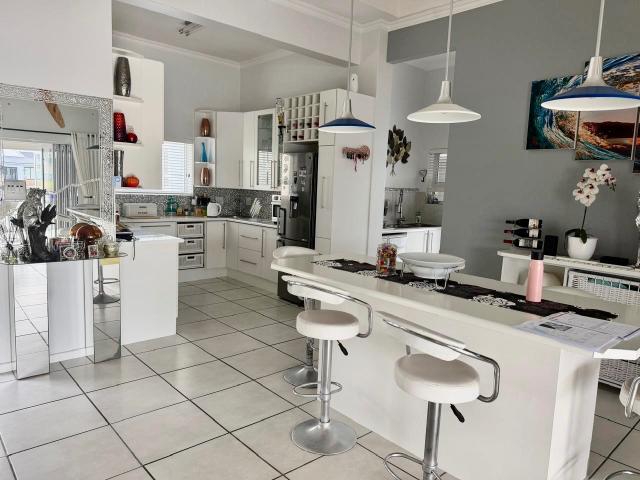3 Bedroom House For Sale in Marina Martinique