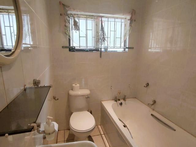3 Bedroom House For Sale in Marina Beach