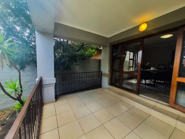 3 Bedroom House For Sale in Maroeladal
