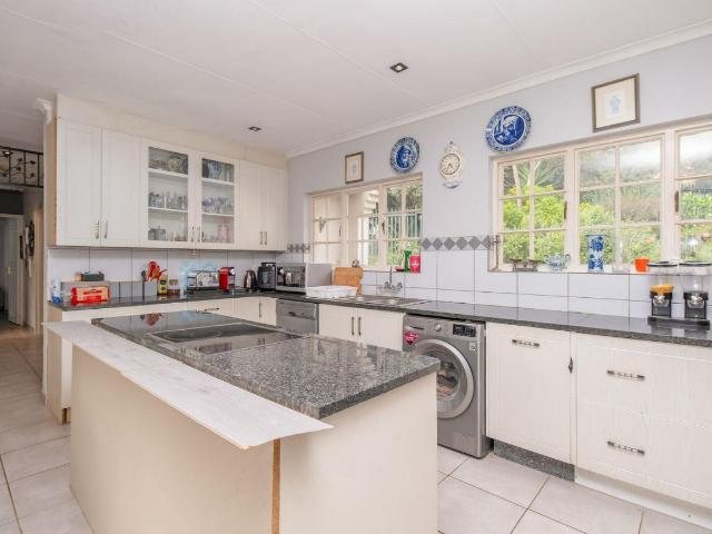 3 Bedroom House For Sale in Meadowhurst