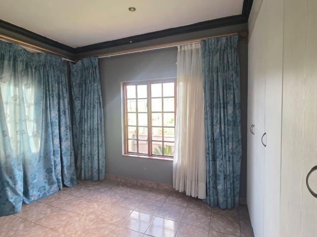 3 Bedroom House For Sale in Meerhof