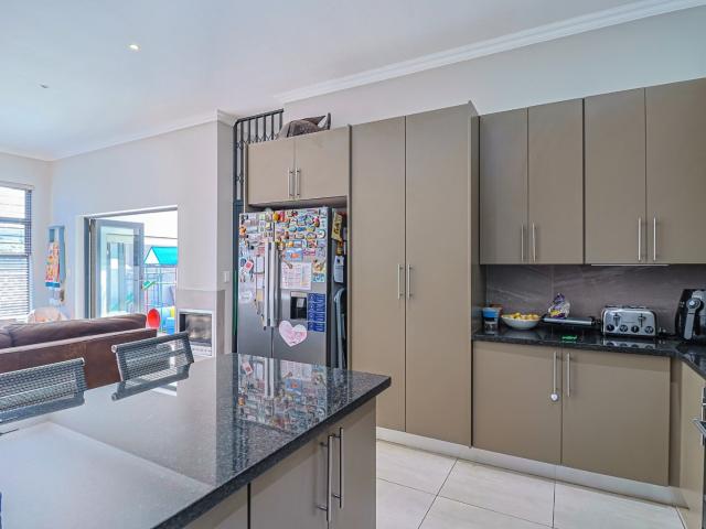 3 Bedroom House For Sale in Melodie