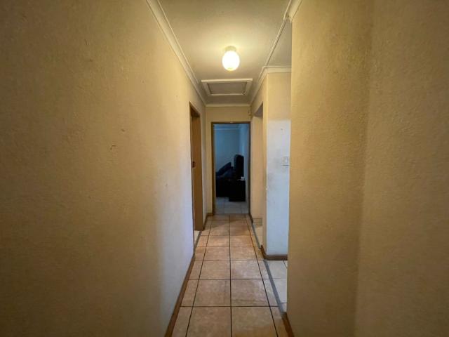 3 Bedroom House For Sale in Middelburg Central