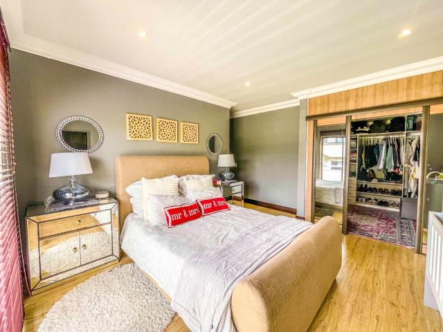 3 Bedroom House For Sale in Midstream Estate