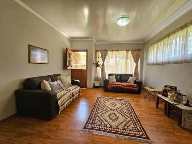 3 Bedroom House For Sale in Miederpark