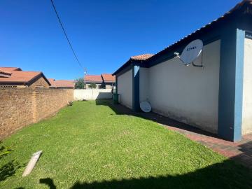 3 Bedroom House For Sale in Mineralia