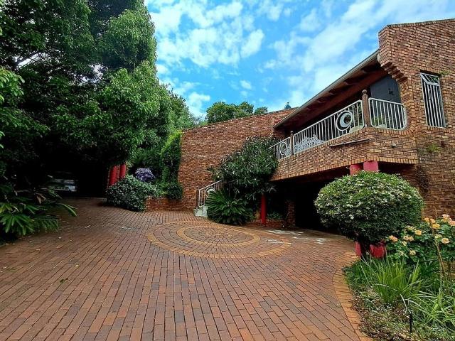 3 Bedroom House For Sale in Mulbarton