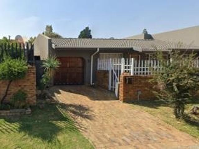 3 Bedroom House For Sale in Mulbarton