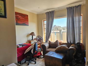 House for sale in Dan Pienaarville - Grill
