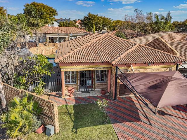 3 Bedroom House For Sale in Noordwyk