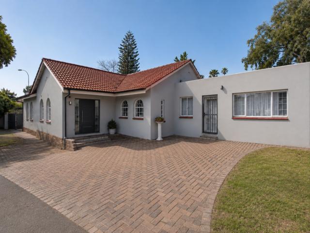 3 Bedroom House For Sale in Norkem Park