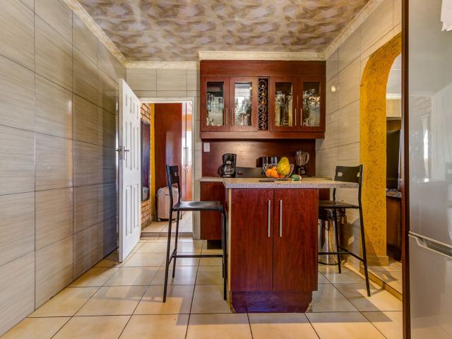 3 Bedroom House For Sale in Norkem Park