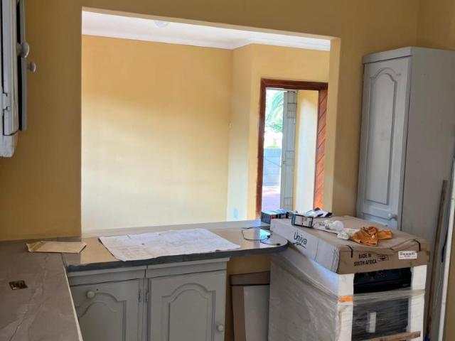 3 Bedroom House For Sale in Norkem Park