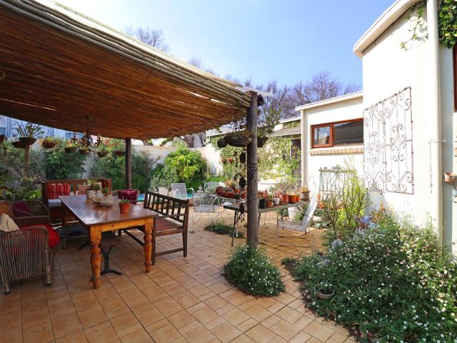 3 Bedroom House For Sale in Norwood