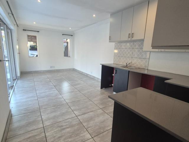 3 Bedroom House For Sale in Northmead