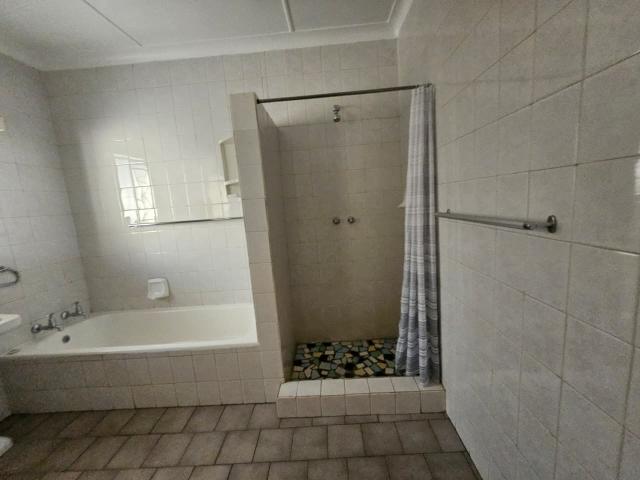 3 Bedroom House For Sale in New Redruth