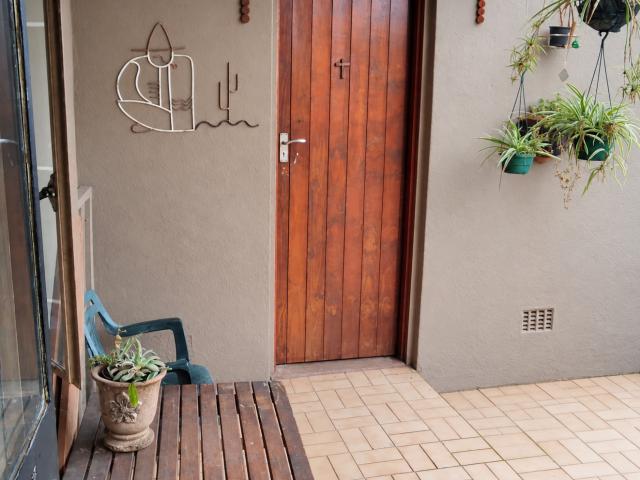 3 Bedroom House For Sale in Newlands