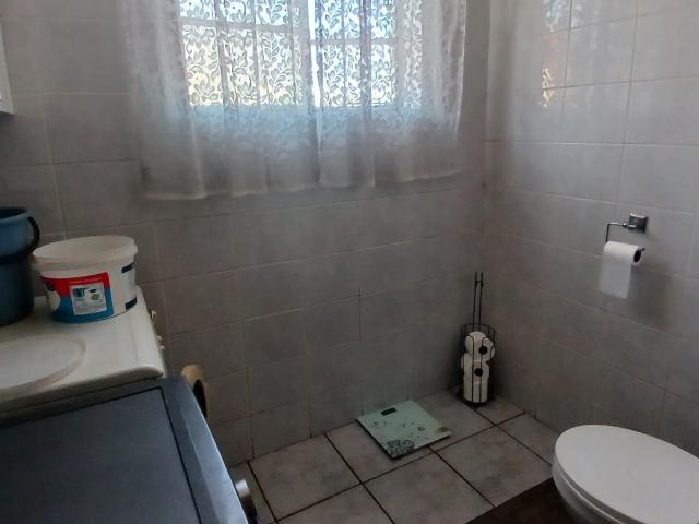 3 Bedroom House For Sale in Nigel Central