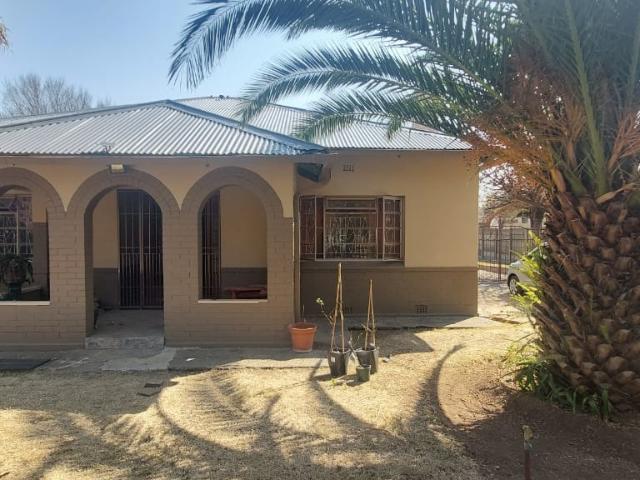 3 Bedroom House For Sale in Nigel Ext 2