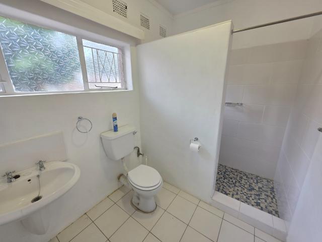 3 Bedroom House For Sale in Nimrod Park