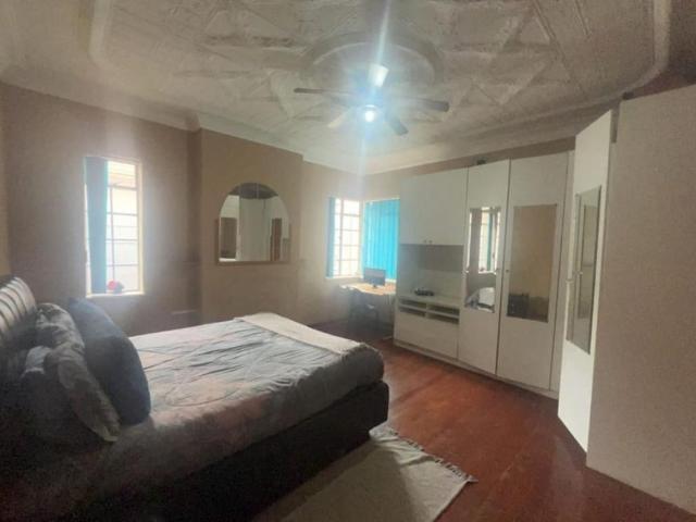 3 Bedroom House For Sale in South Kensington