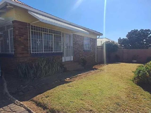 3 Bedroom House For Sale in South Hills