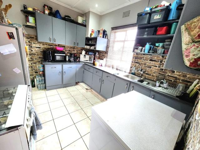 3 Bedroom House For Sale in South Hills